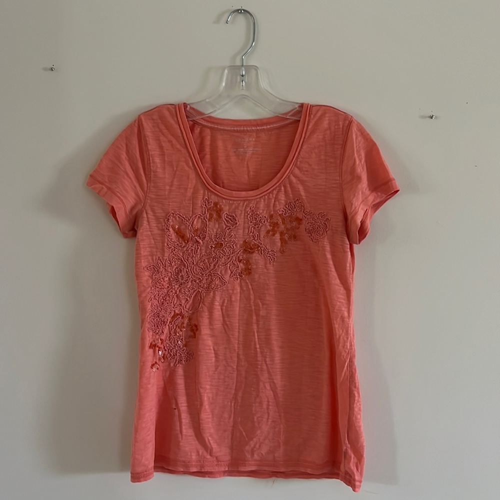 Embellished Shirt - pink with monochromatic flower detailing
